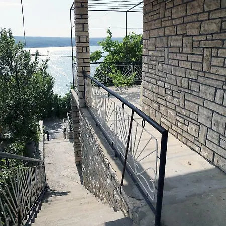 51 Daire Gornji Karin