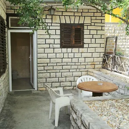 51 Daire Gornji Karin