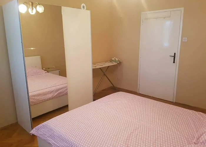 51 * 고르니 카린