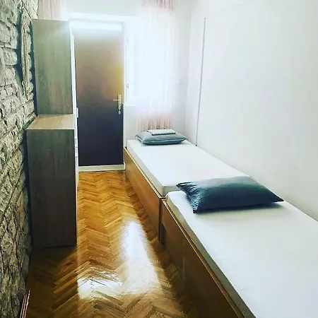 Apartment 51